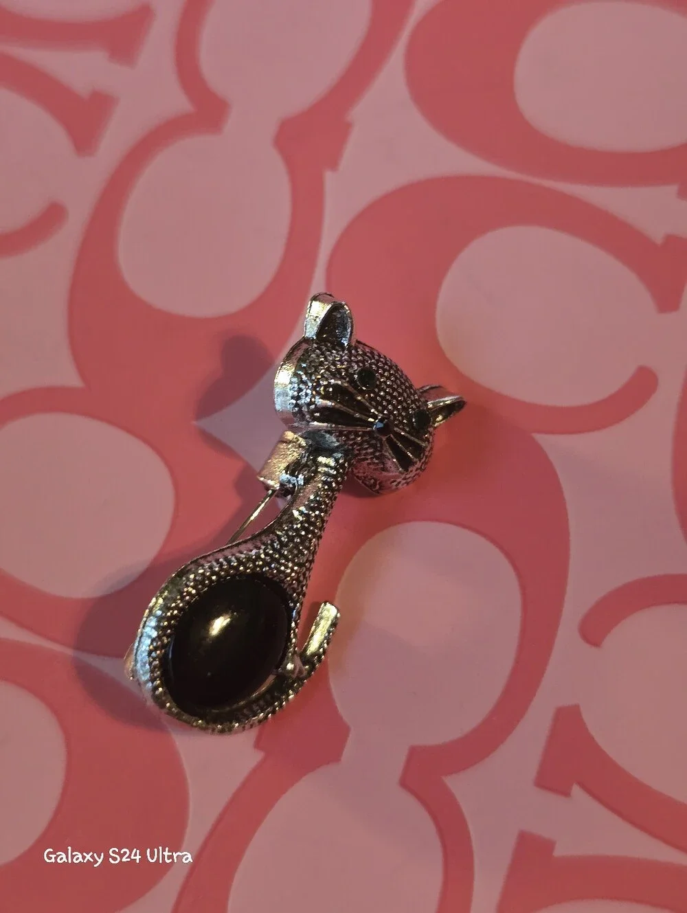 Kitty Cat Tiny Brooch NEW